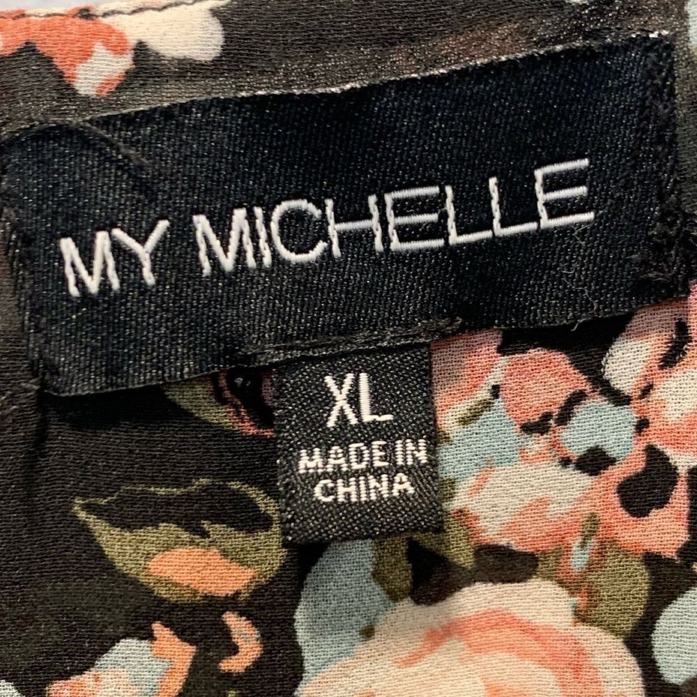 My Michelle Women’ sleeveless hi-lo top Blouse sz xL Floral Zipper Sides Layered - Picture 11 of 11